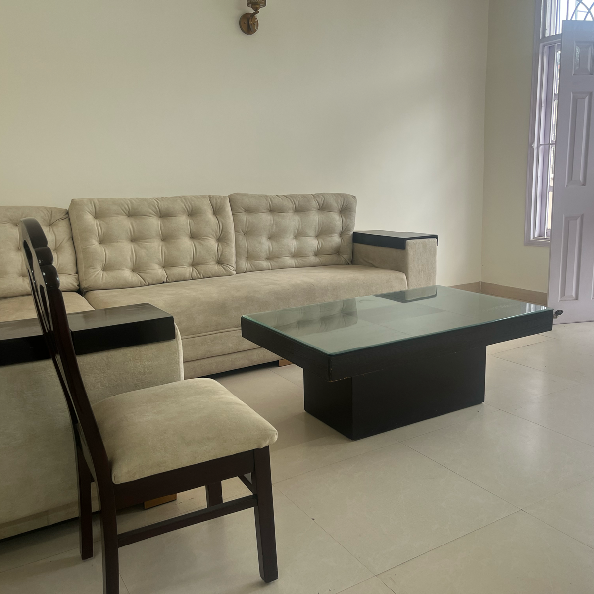 3 BHK + Extra Room 240 Sq.Yd. Builder Floor in SS The Lilac