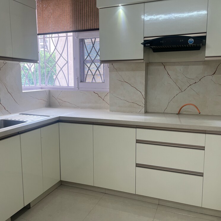 Kitchen, ss-the-lilac 3 Bedroom 240 Sq.Yd. Builder Floor In Sector 49 Gurgaon 8981500