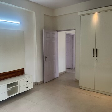 Room in 3 BHK Builder Floor at SS The Lilac, Sector 49 – for Rent