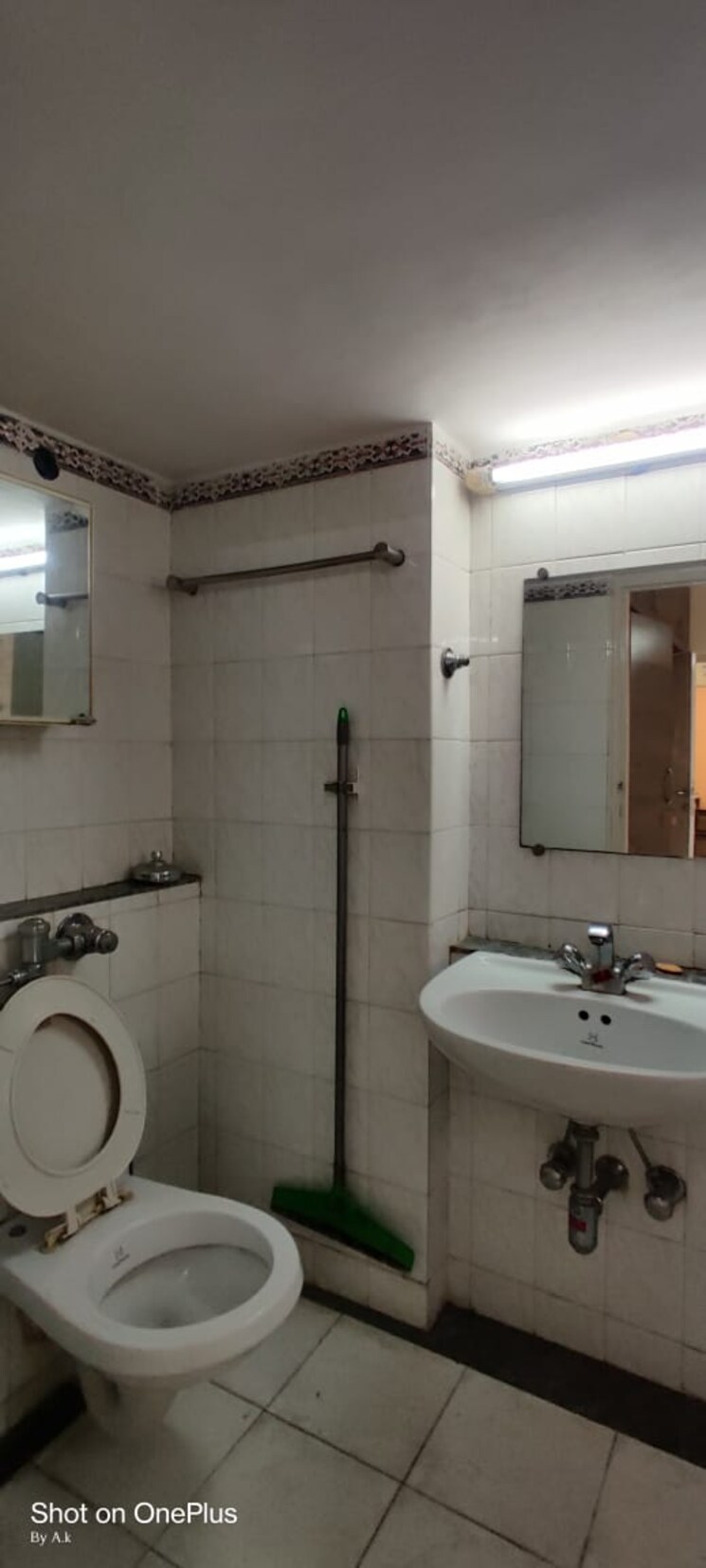 Bathroom, premier-kailash-tower 2 Bedroom 650 Sq.Ft. Apartment In Powai Mumbai 8981502