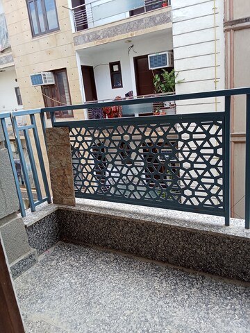 Balcony in 2 BHK Builder Floor at Arjun Nagar – for Rent