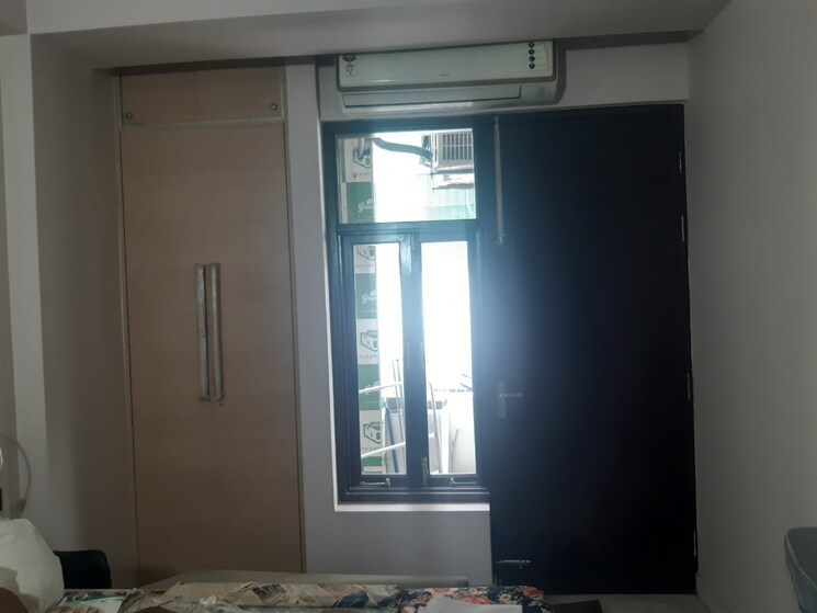 Room, sushant lok i 3 Bedroom 1950 Sq.Ft. Builder Floor In Sushant Lok I Gurgaon 8981518