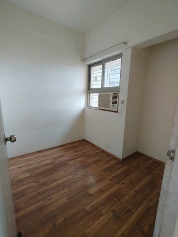 Room in 2.5 BHK Apartment at Casa RioGold, Dombivli East – for Rent