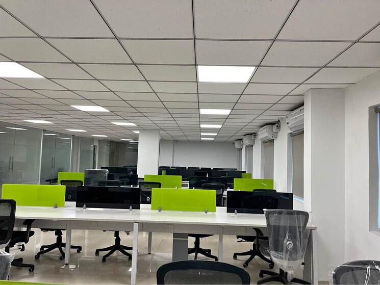 Team Area, vijay nagar Commercial Office Space 2510 Sq.Ft. In Vijay Nagar Indore 8980901