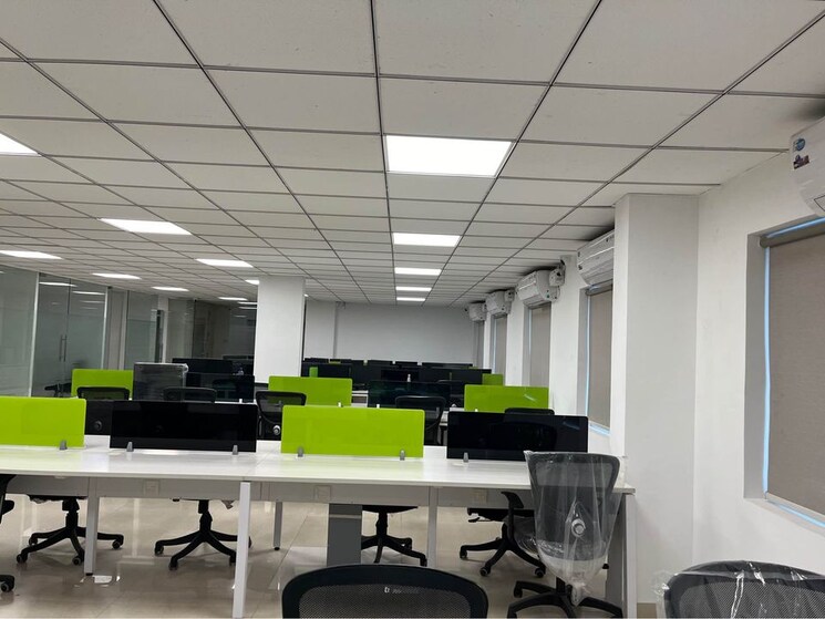 Team Area, vijay nagar Commercial Office Space 2510 Sq.Ft. In Vijay Nagar Indore 8980901