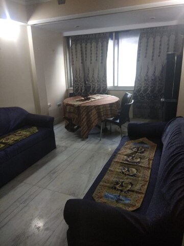 Living Room in 2 BHK Apartment at Khar West – for Rent