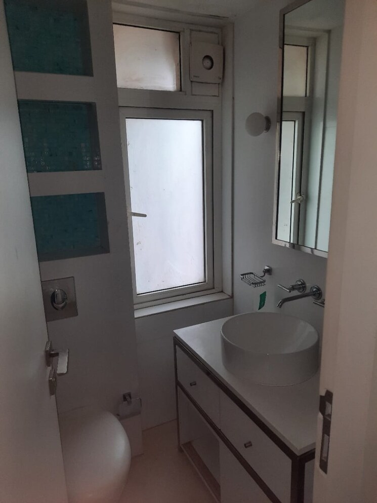Bathroom, lodha-fiorenza 2 Bedroom 1120 Sq.Ft. Apartment In Goregaon East Mumbai 8981583