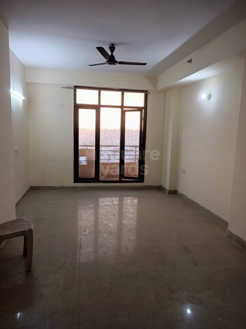 Room in 1 BHK Apartment at Kandarpada – for Sale