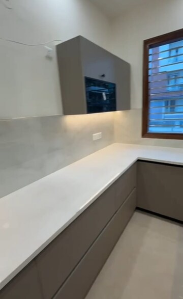 Furnished Amenities in 3 BHK Builder Floor at Parklands, Sector 85 – for Sale