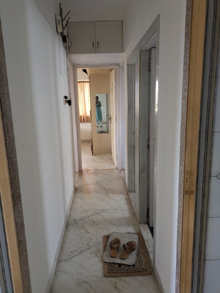 Room, juhu 2 Bedroom 750 Sq.Ft. Apartment In Juhu Mumbai 8981609