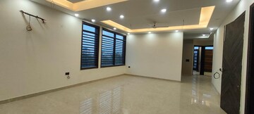 Room in 3 BHK Builder Floor at Sector 45 – for Rent