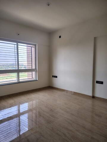 Room in 2 BHK Apartment at VTP Beaumonde, Kharadi – for Rent