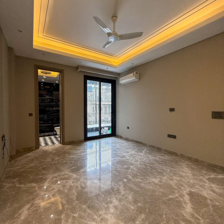 Room, greater kailash i 4 Bedroom 2700 Sq.Ft. Builder Floor In Greater Kailash I Delhi 8981681