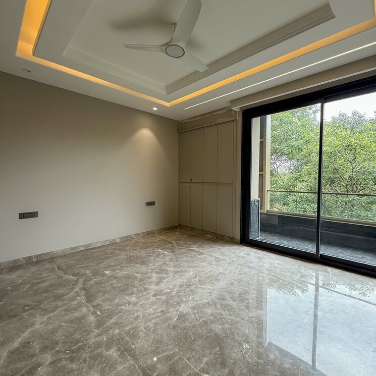 Room, greater kailash i 4 Bedroom 2700 Sq.Ft. Builder Floor In Greater Kailash I Delhi 8981681