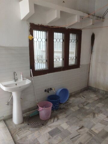 Living Room in 5 BHK Independent House at Aliganj – for Rent