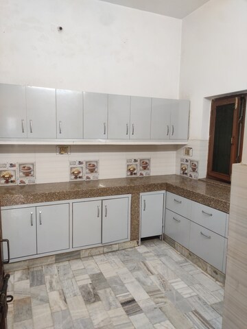 Kitchen in 5 BHK Independent House at Aliganj – for Rent