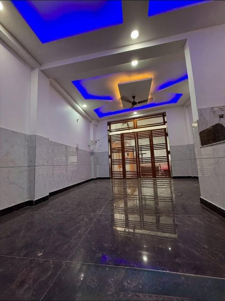 Room, sector 37 3 Bedroom 3150 Sq.Ft. Builder Floor In Sector 37 Faridabad 8981774