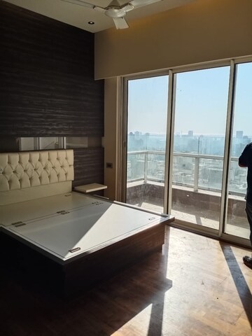 Team Area in 3.5 BHK Apartment at Omkar Alta Monte, Malad East – for Rent