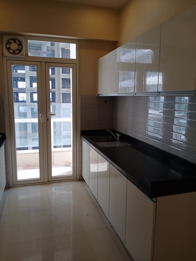 Kitchen, omkar-alta-monte 3.5 Bedroom 1833 Sq.Ft. Apartment In Malad East Mumbai 8981755