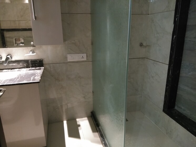 Bathroom, shivalik colony 3 Bedroom 1800 Sq.Ft. Builder Floor In Shivalik Colony Delhi 8981779