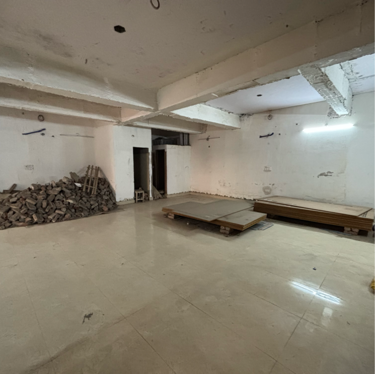  Parking, niti khand ii Commercial Shop 1200 Sq.Ft. In Niti Khand ii Ghaziabad 8981773