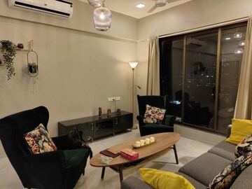 Living Room in 2.5 BHK Apartment at Sadanand Building, Dadar West – for Rent