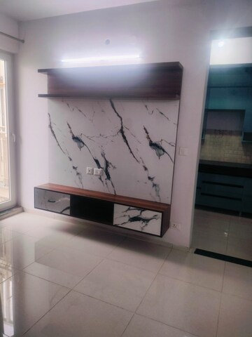 Furnished Amenities in 2 BHK Apartment at BPTP Discovery Park, Sector 80 – for Rent