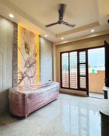 Living Room in 3 BHK Builder Floor at Sector 37 – for Sale