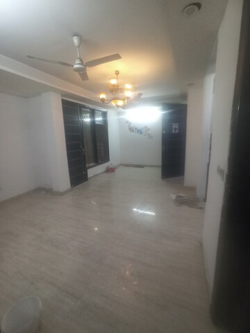 Furnished Amenities in 3 BHK Builder Floor at Malviya Nagar – for Rent