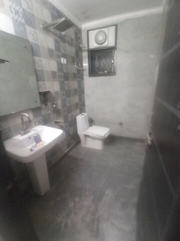 Bathroom in 3 BHK Builder Floor at Malviya Nagar – for Rent