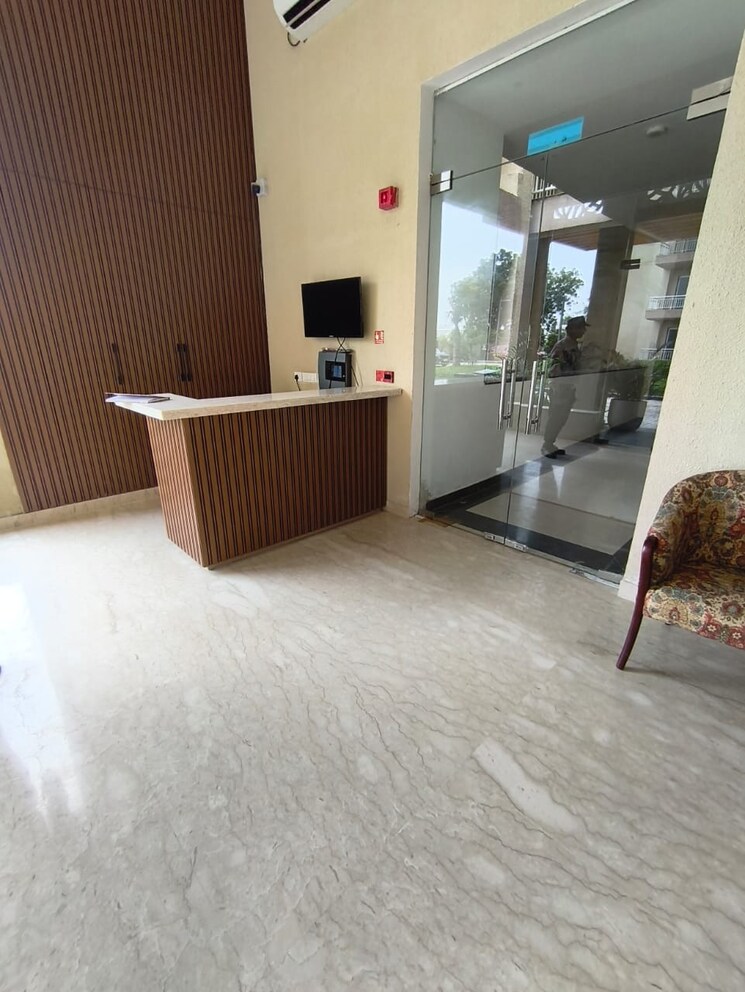 Balcony, silverglades-the-melia 2 Bedroom 1425 Sq.Ft. Apartment In Sohna Sector 35 Gurgaon 8982176