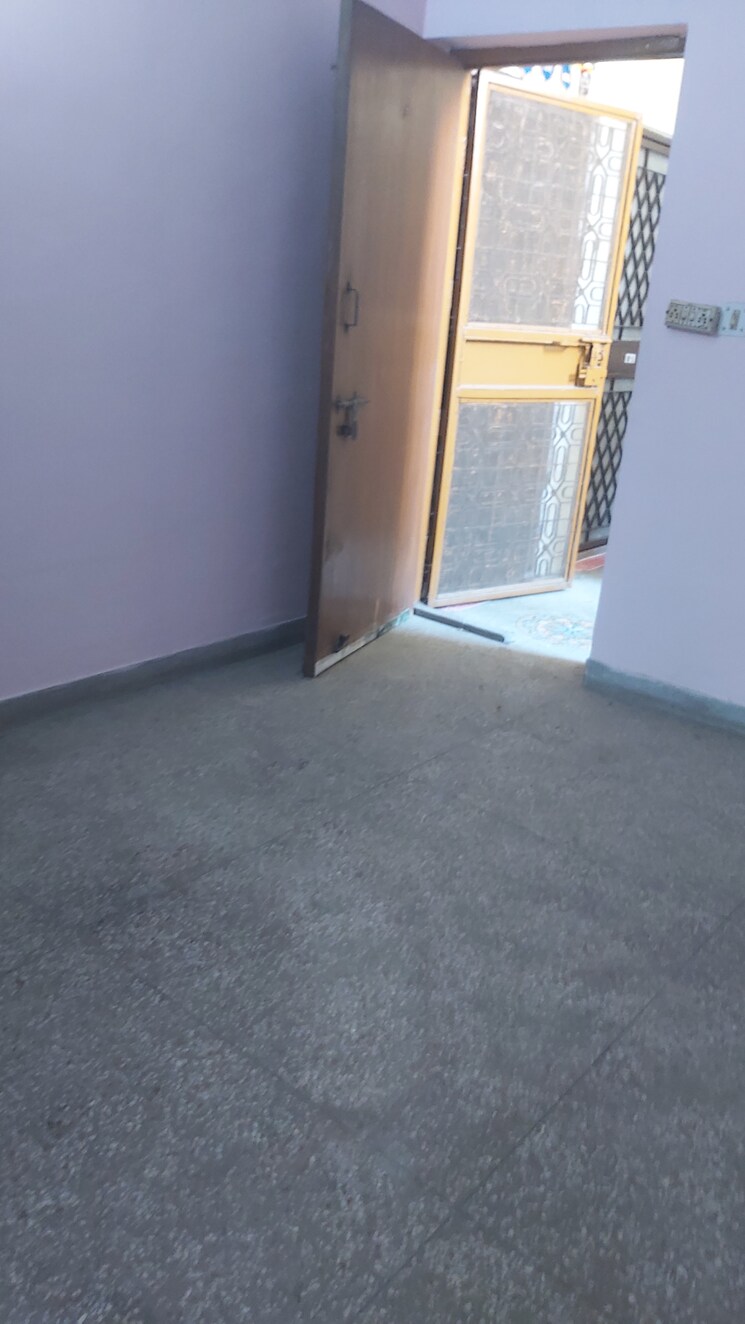 undefined, uma-cooperative-society 1.5 Bedroom 550 Sq.Ft. Apartment In Mayur Vihar 1 Delhi 8982145