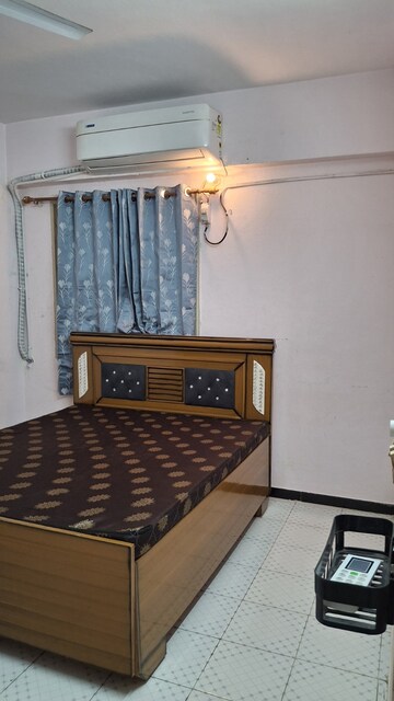 Bedroom in 2 BHK Apartment at Thaltej – for Rent