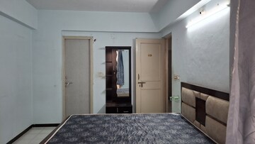Bedroom in 2 BHK Apartment at Thaltej – for Rent