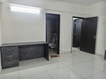 Room in 3 BHK Apartment at Mahaveer Sitara, Jp Nagar – for Rent