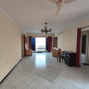 Room in 2 BHK Apartment at Clover Village, Wanowrie – for Rent