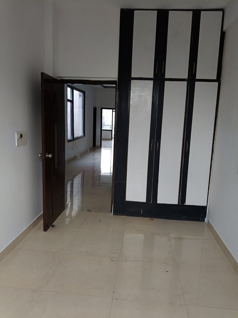 Room, dhakoli 3 Bedroom 1850 Sq.Ft. Builder Floor In Dhakoli Zirakpur 8982220