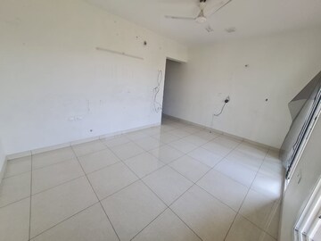Room in 3 BHK Apartment at Sobha Carnation Pune, Kondhwa – for Rent