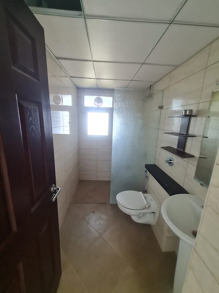 Bathroom, sobha-carnation-pune 3 Bedroom 1500 Sq.Ft. Apartment In Kondhwa Pune 8982211