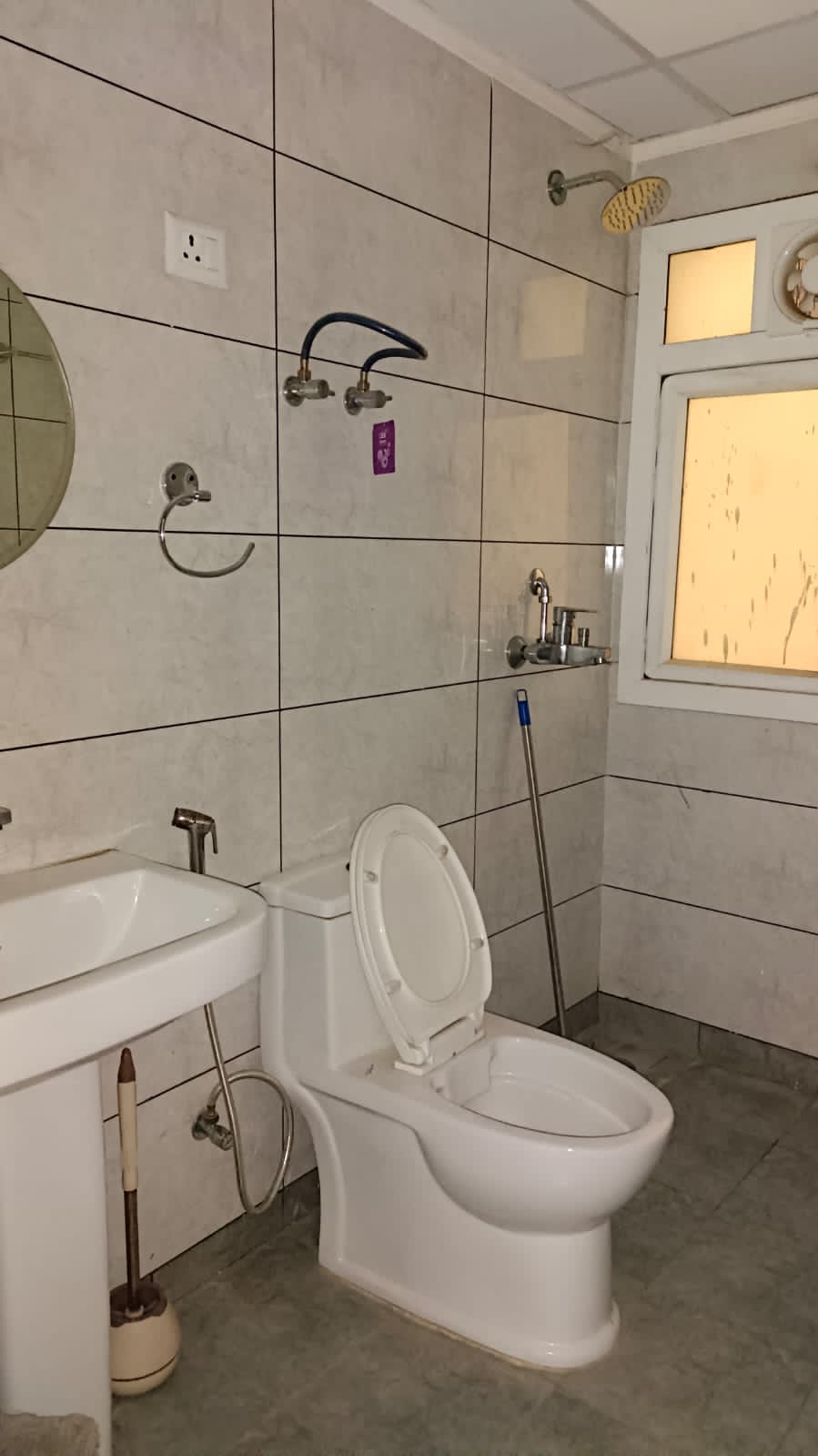 2 BHK + Pooja Room 990 Sq.Ft. Apartment in Logix Blossom Greens