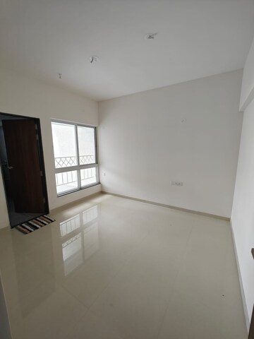 Room in 3 BHK Apartment at Gera World of Joy, Kharadi – for Rent