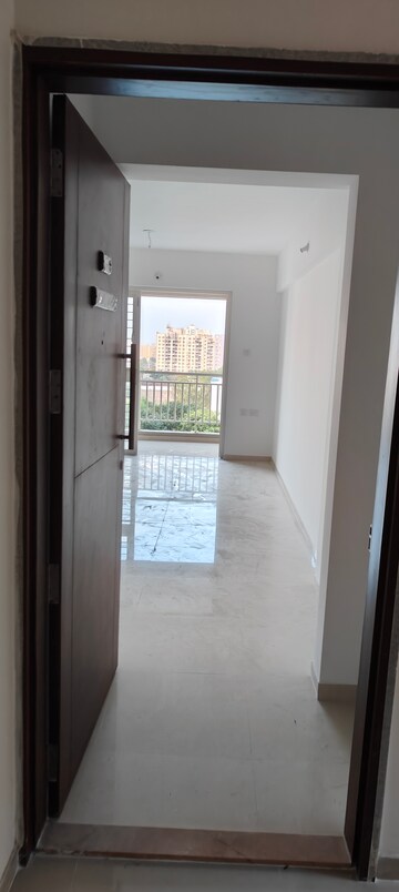 Room in 2 BHK Apartment at Kanchan Royal Exotica, Kondhwa – for Rent