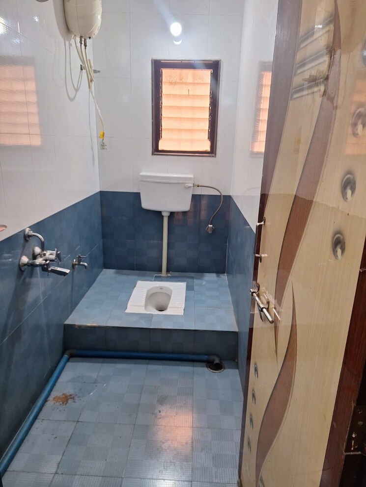 Bathroom, tingre nagar 1 Bedroom 550 Sq.Ft. Independent House In Tingre Nagar Pune 8982297