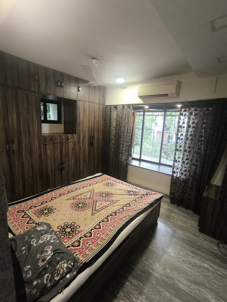 Bedroom, vandana-chs 2 Bedroom 650 Sq.Ft. Apartment In Juhu Mumbai 8982302