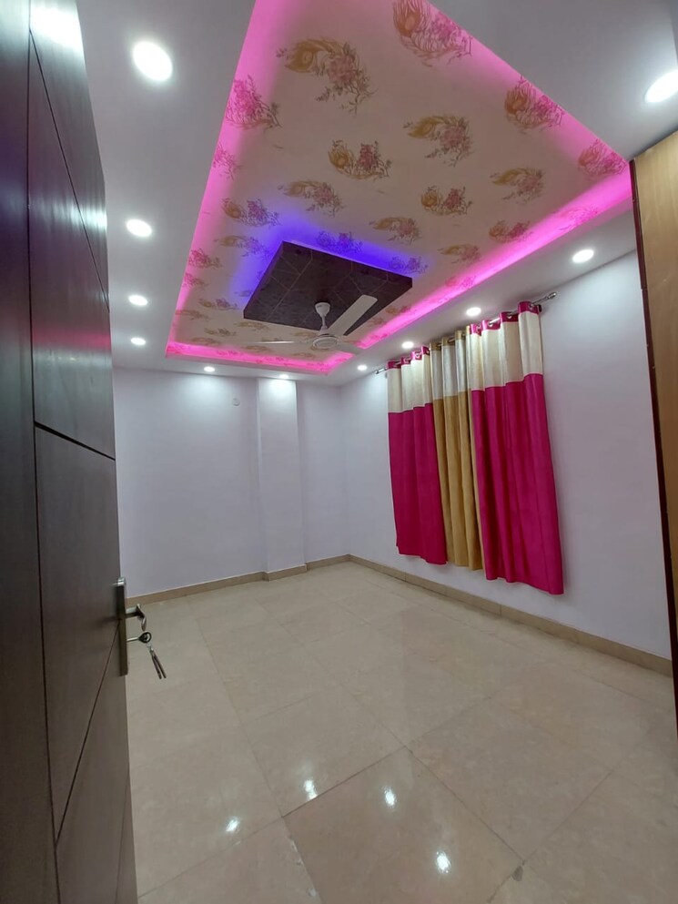 Bathroom, panchsheel vihar 2 Bedroom 100 Sq.Yd. Builder Floor In Panchsheel Vihar Delhi 8982305