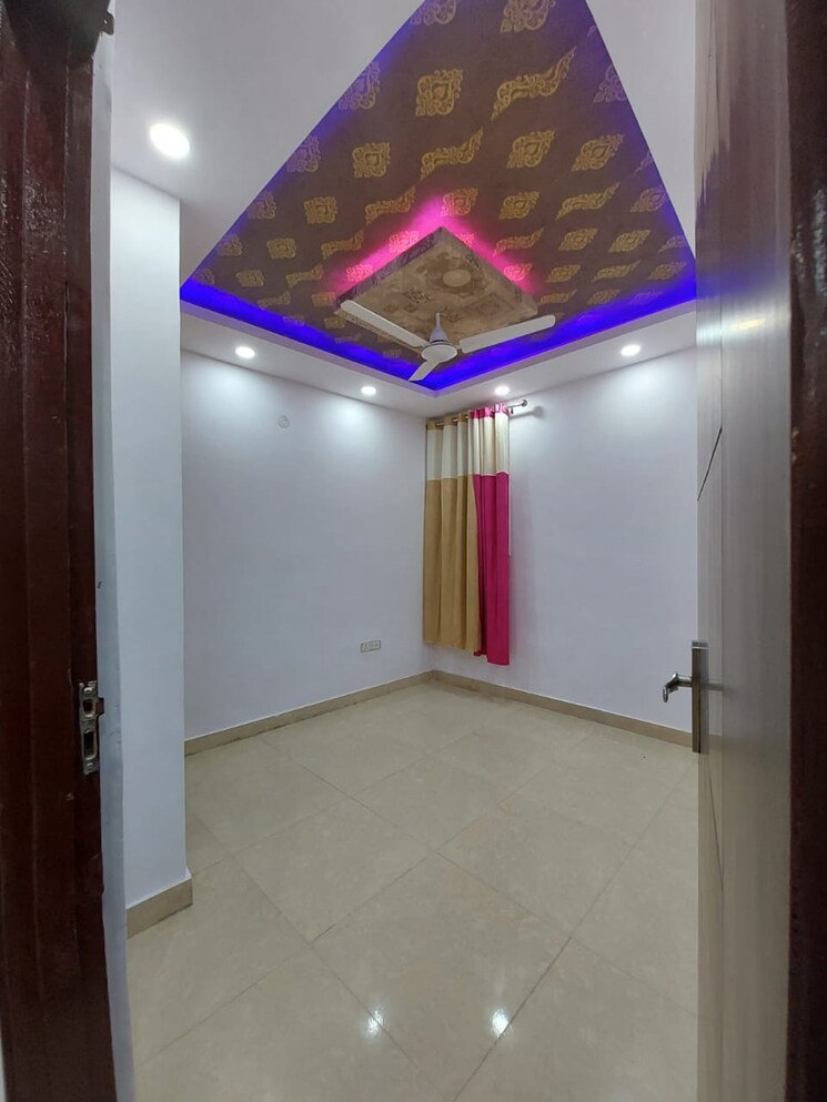 Room, panchsheel vihar 2 Bedroom 100 Sq.Yd. Builder Floor In Panchsheel Vihar Delhi 8982305