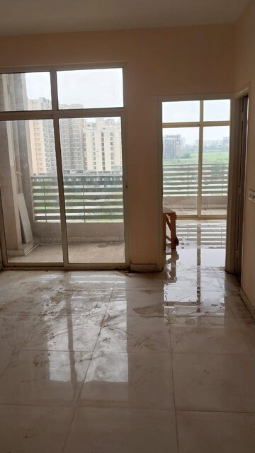Room in 3 BHK Apartment at Mehak Jeevan, Raj Nagar Extension – for Sale