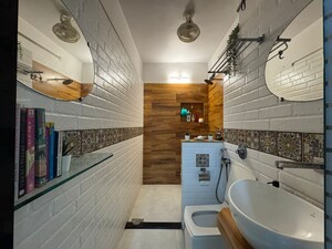 Bathroom in 4 BHK Apartment at Serenity Heights, Malad West – for Sale