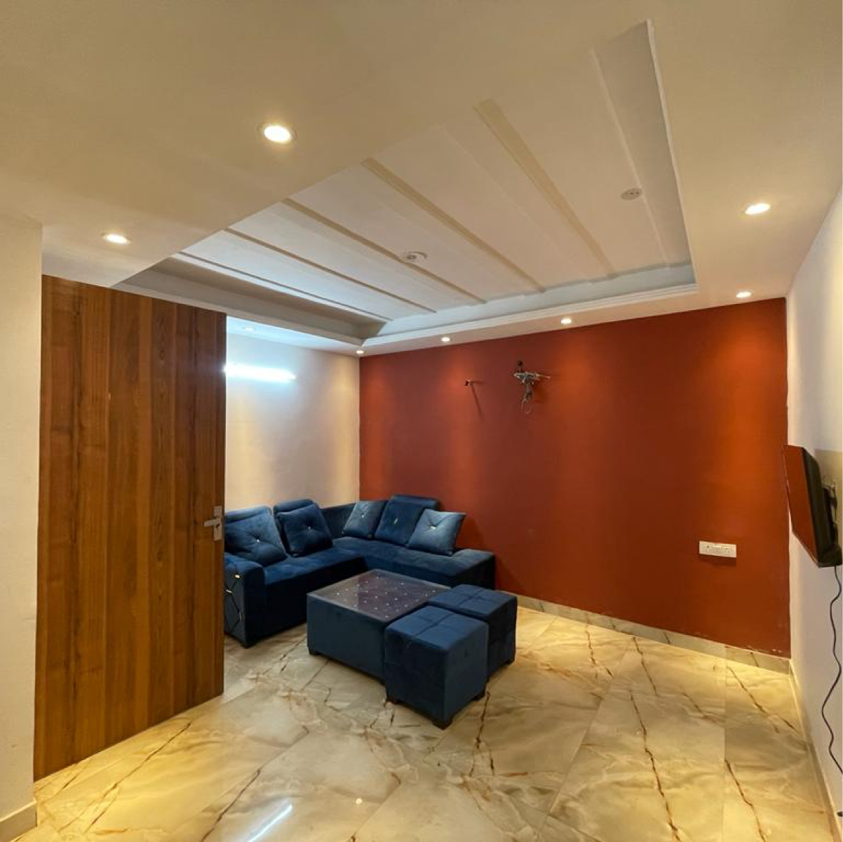 2 BHK Builder Floor For Rent in Saket