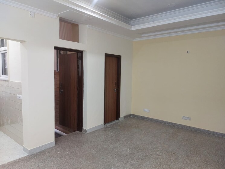 Room, ardee-city 3 Bedroom 215 Sq.Yd. Builder Floor In Sector 52 Gurgaon 8982380